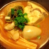 ピリ辛味噌で温まる☆牡蠣の鍋